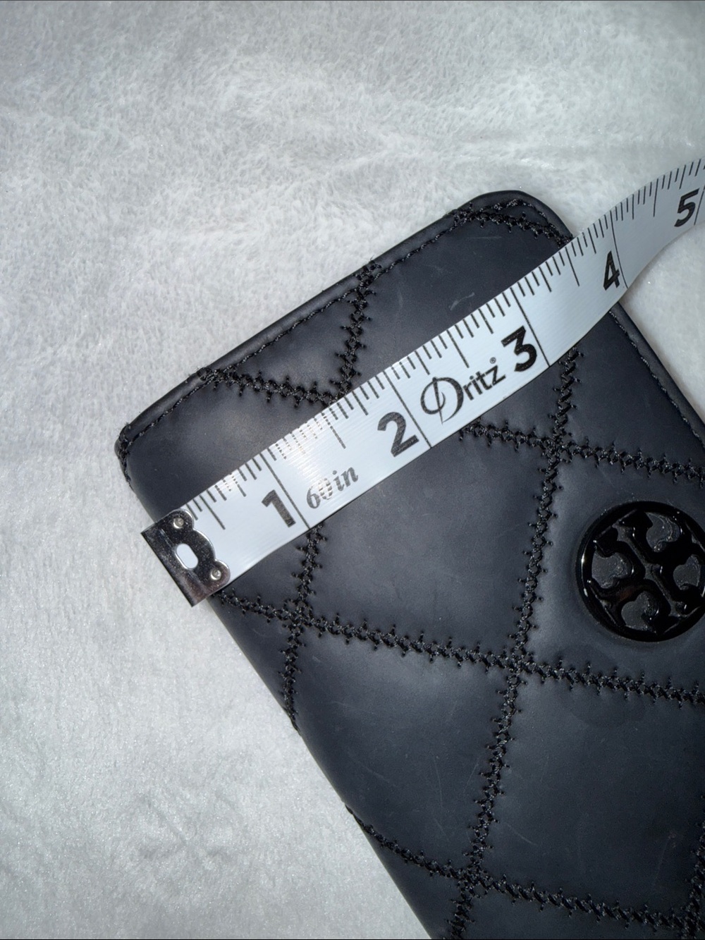 Tory Burch Black Quilted Wallet - Picture 6 of 7